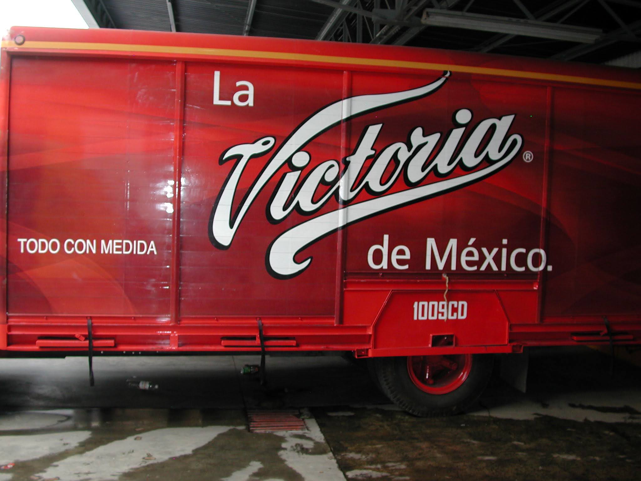 Rotulación parcial de vehículo comercial en Ciudad de México